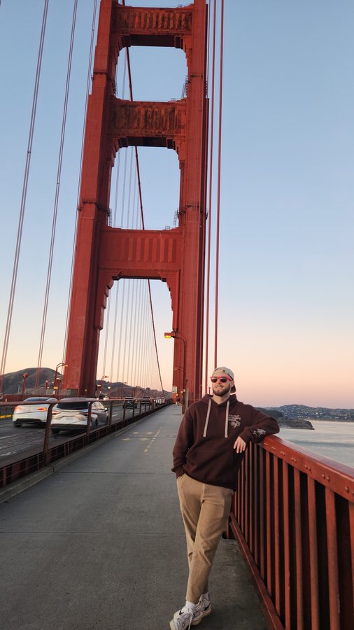 Tom — voyage